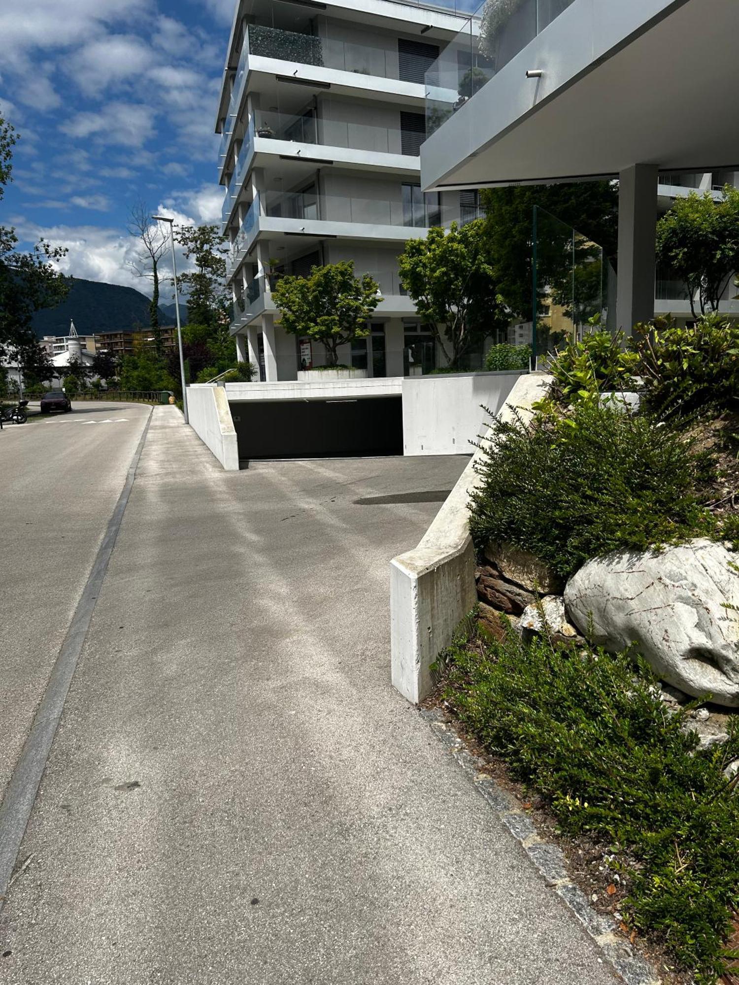 Family Apartment, Near The Beach Whit Private Park Locarno Zewnętrze zdjęcie